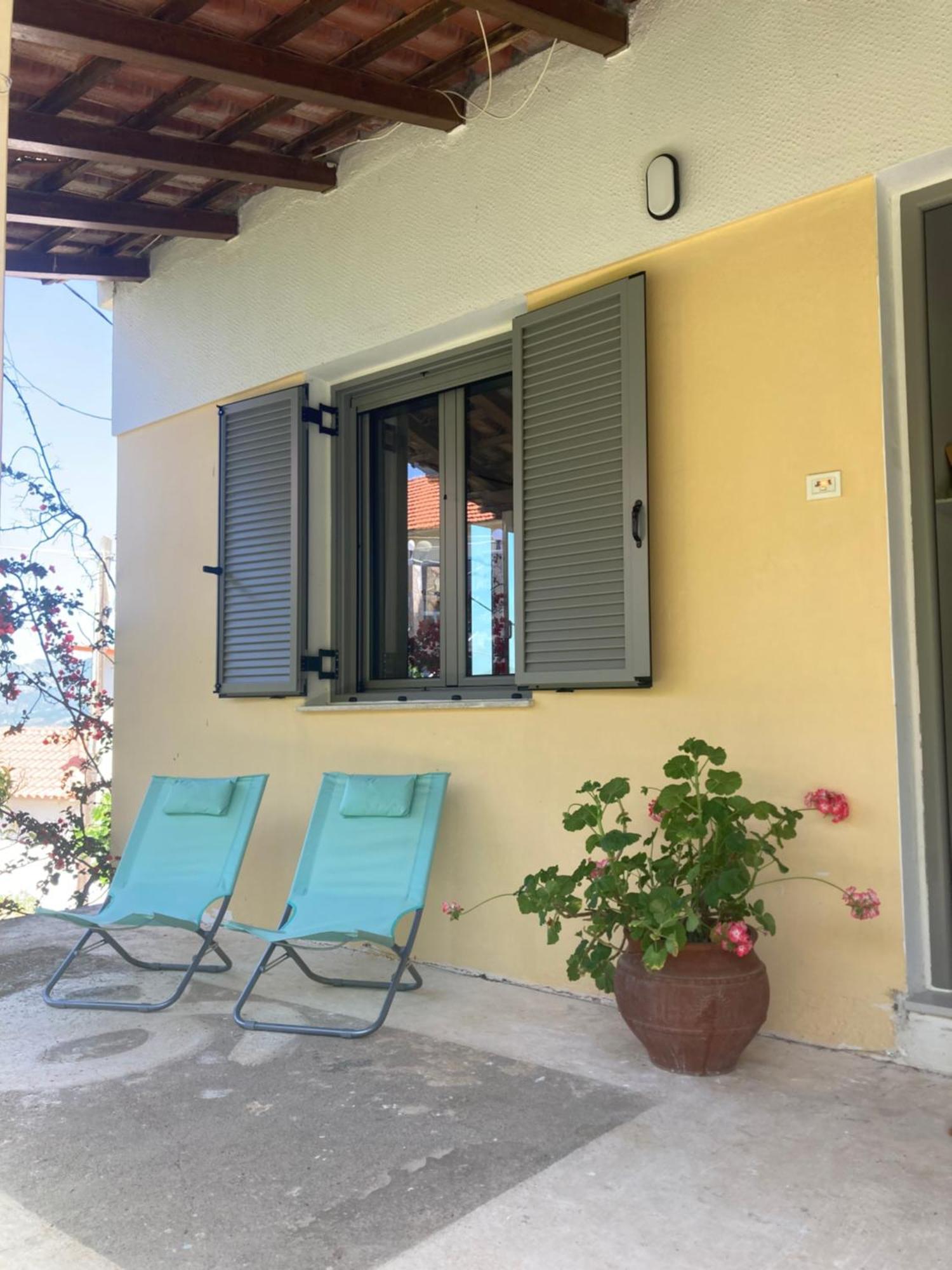 Villa Au Son Des Cloches à Zacharo Extérieur photo